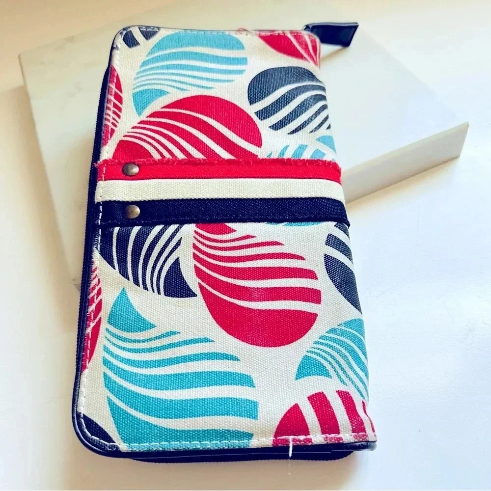 Loop NYC PARCEL Wallet Clutch Organizing/Passport